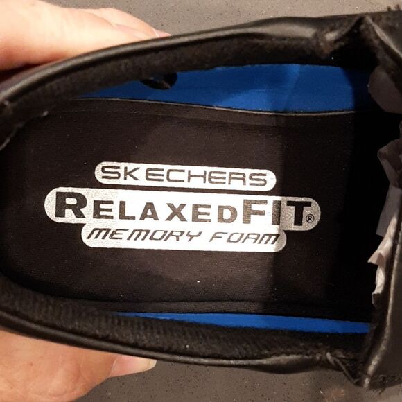 Skechers Black Leather Relaxed Fit Memory Foam Loafers - Picture 2 of 11